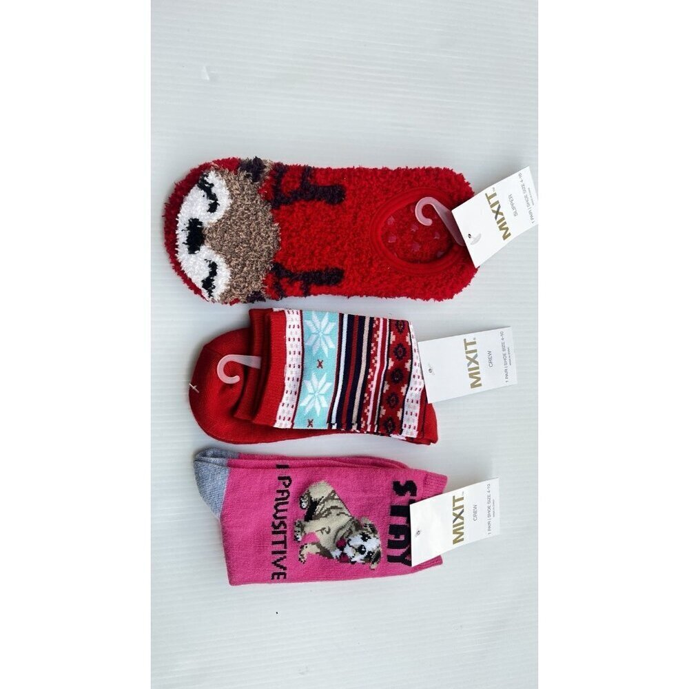 3 Mix it Pawsitive Red Holiday crew Socks and holiday slippers Shoe Size 4-10 - Picture 11 of 11
